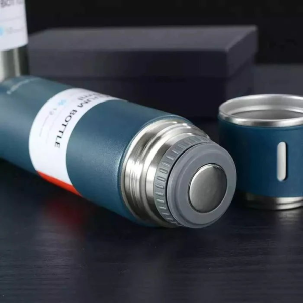 Stainless Steel Vacuum Flask Hot And Cool Water Bottle With Two Cups - Image 2